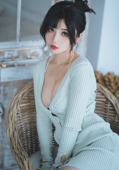 日本吻胸抓胸激烈视频网站_神马影院